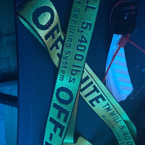 Old belt (yellow and black) - Picture 3 of 3